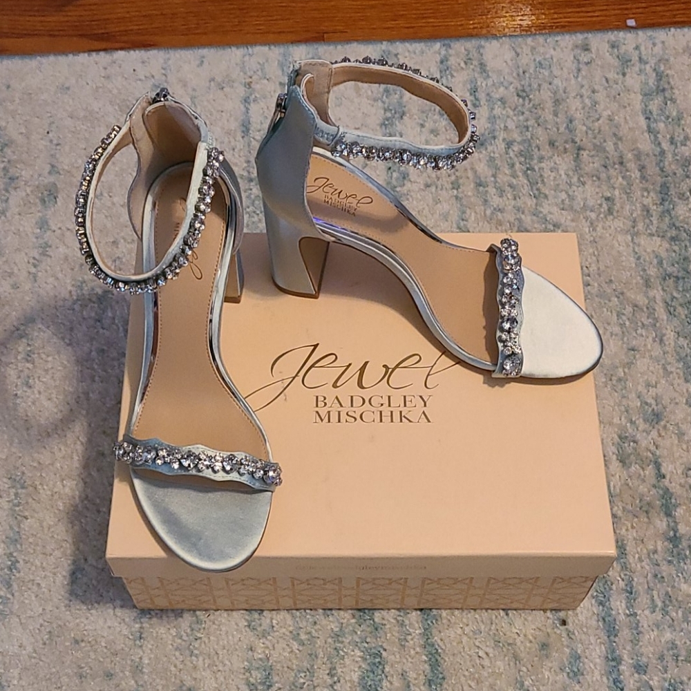 Badgley mischka evening sandal in seafoam